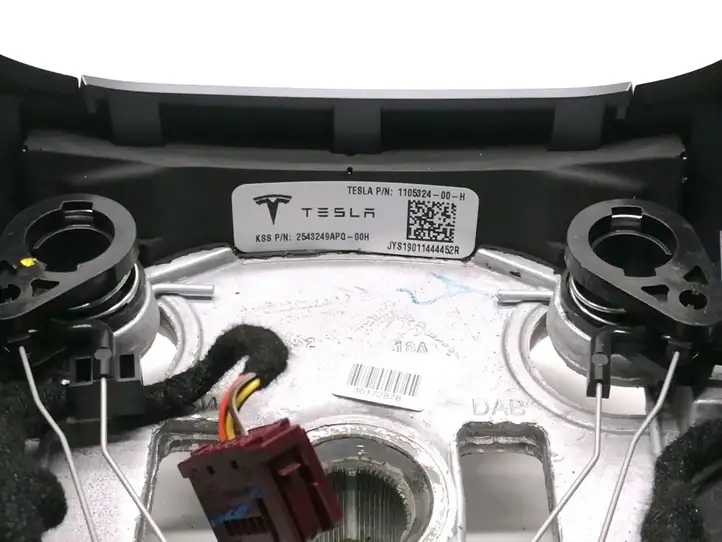 Tesla Model 3 (2017 - 2023) 1105324-00-H Руль — фото 4