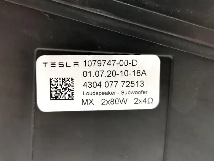 Tesla Model 3 (2017 - 2023) 1079747-00-D Динамик панели приборов — фото 3