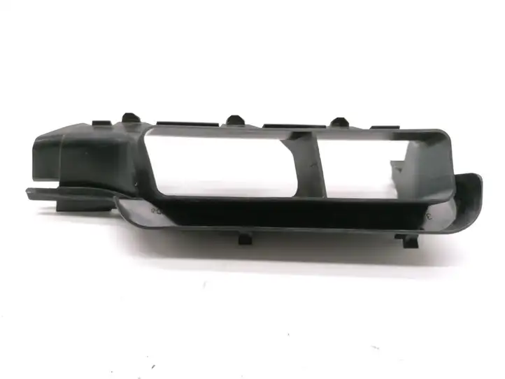 Volkswagen Tiguan (2016 - 2020) 5QA129621A Дефлектор воздуха — фото 1