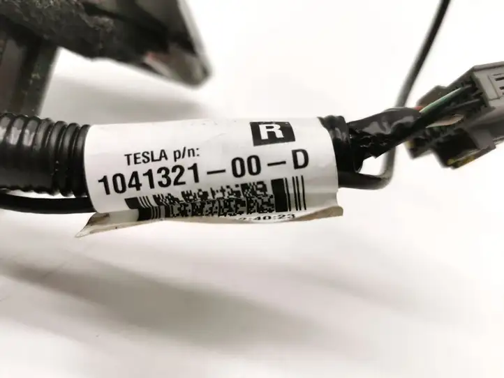Tesla Model S (2012 - 2016) 1041321-00-D Боковое зеркало с электроприводом — фото 3