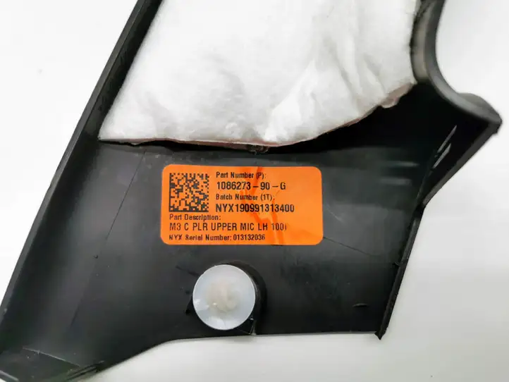 Tesla Model 3 (2017 - 2023) 1086273-90-G Верхняя обшивка стойки D — фото 2