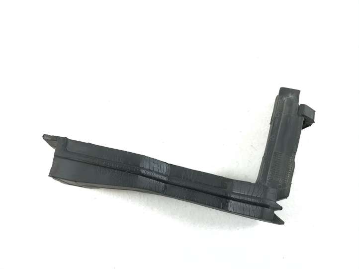 Audi A4 (2011 - 2015)  8K0823721H Пенопласт крыла