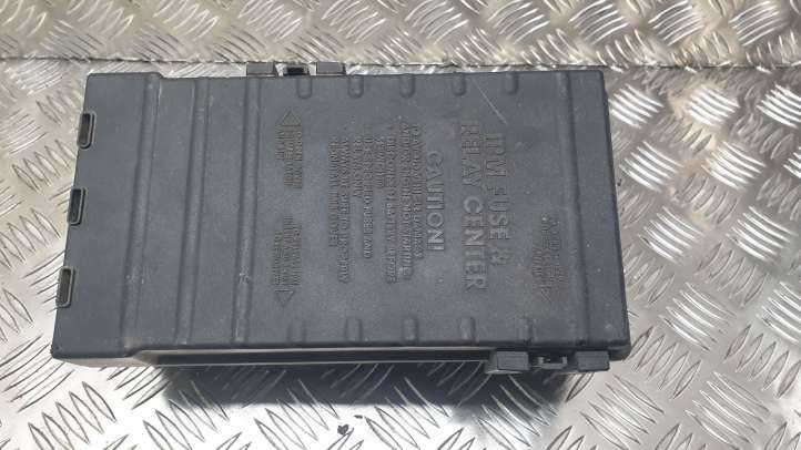 Chrysler Voyager (2001 - 2004)  04727080AF Блок монтирования реле