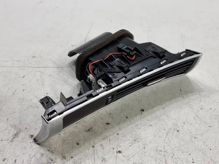 Audi A6 S6 C6 4F (2004 - 2008) 4F1820901 Боковой воздушный дефлектор — фото 7