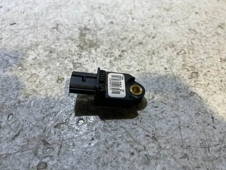 Toyota Yaris (2005 - 2009) 898310H010 Датчик удара SRS — фото 1