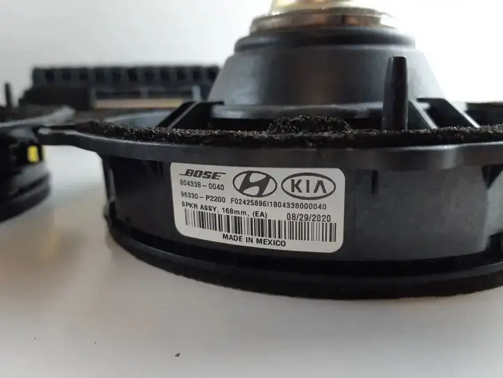 Kia Sorento IV (2020 - ) 96370-P2200 Комплект аудиосистемы — фото 2