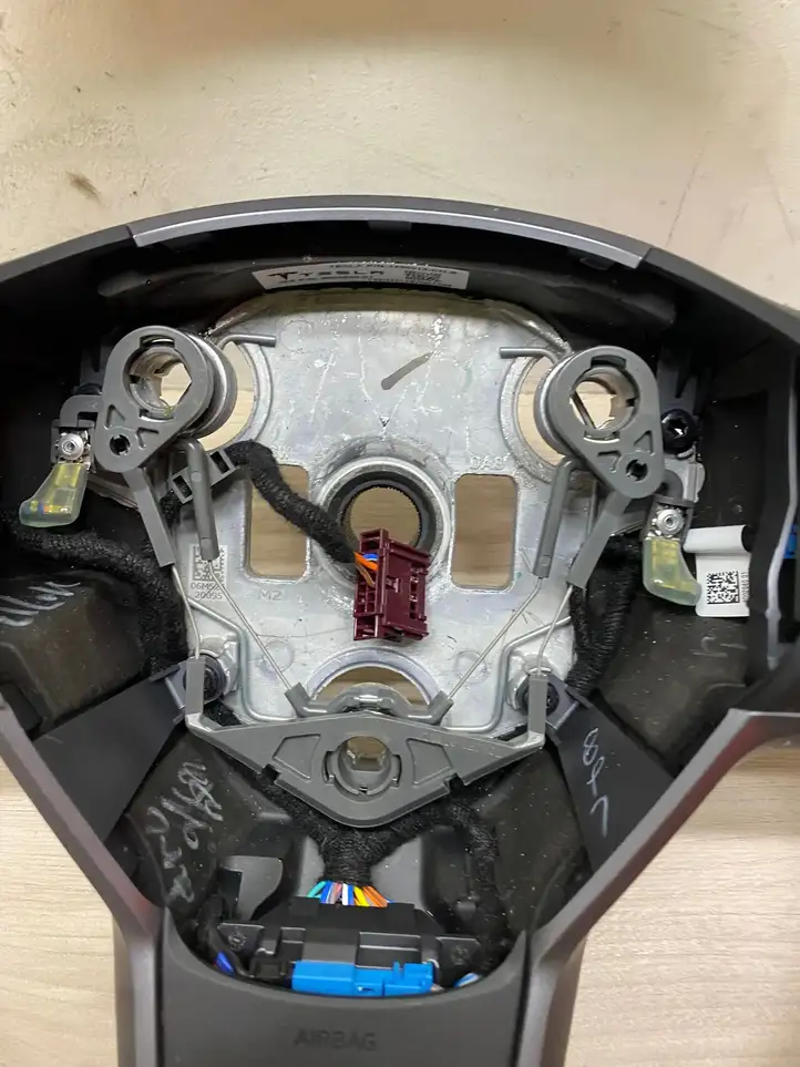 Tesla Model 3 (2017 - 2023) 800283801 Модуль комфорта — фото 3