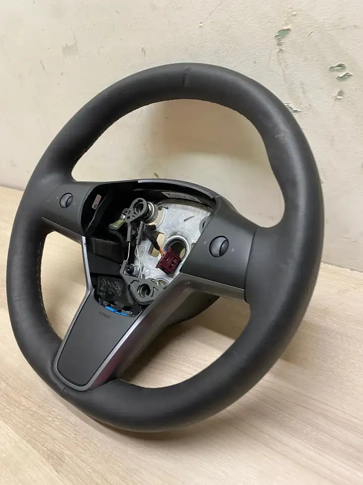 Tesla Model 3 (2017 - 2023) 800283801 Модуль комфорта — фото 4