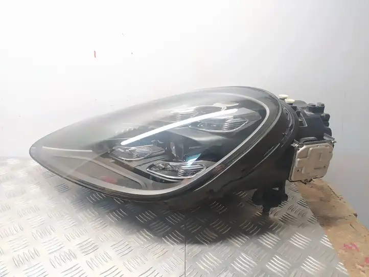 Porsche Cayenne (9Y0 9Y3) (2018 - ) 9Y0941035F Передняя фара — фото 2