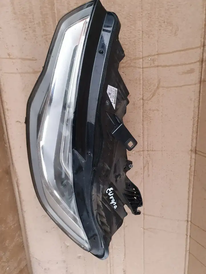 Audi A6 C7 (2011 - 2014) 4G0941033C Передняя фара — фото 8
