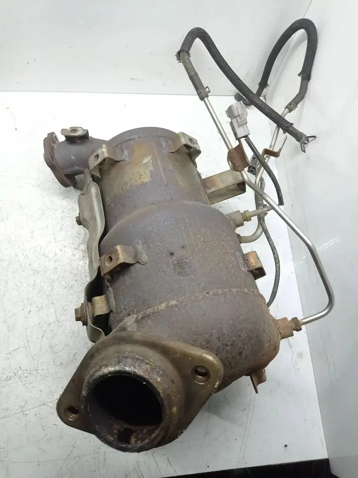 Toyota Corolla Verso AR10 (2004 - 2009) Катализатор / DPF / FAP — фото 1