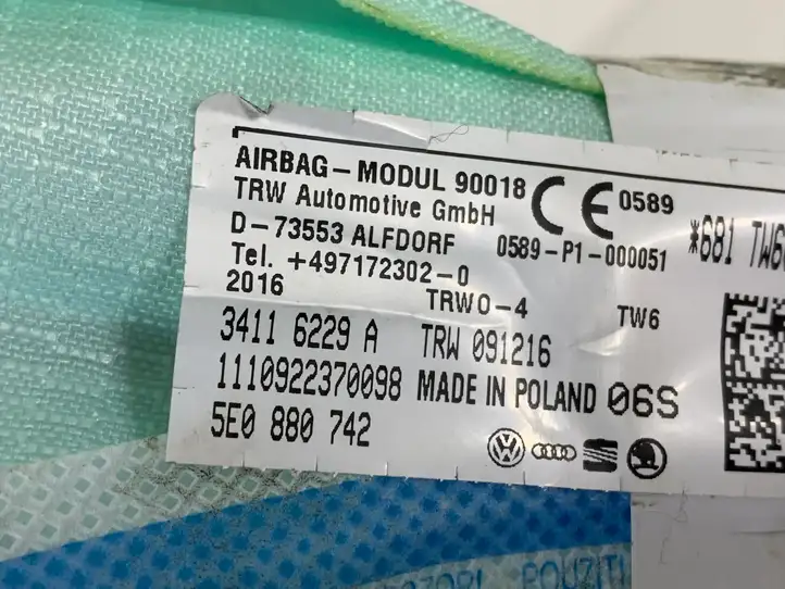 Skoda Octavia Mk3 (5E) (2013 - 2019) 5E0880742 Боковая подушка безопасности шторка — фото 2