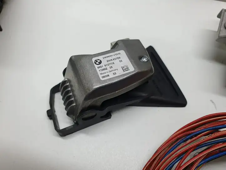 BMW 5 E60 E61 (2004 - 2010) 9137716 Камера в лобовом стекле — фото 4