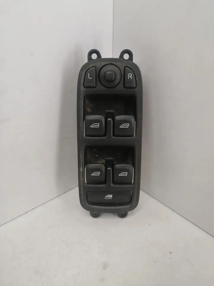 Volvo V50 (2008 - 2012) 31334349 Кнопка стеклоподъемников — фото 4