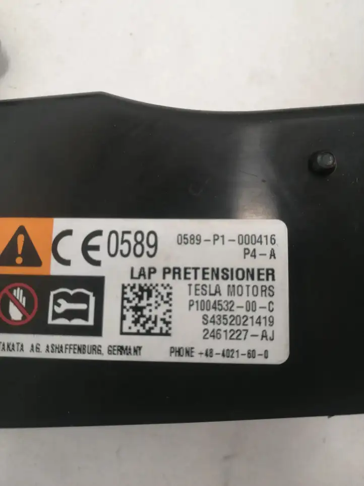 Tesla Model S (2012 - 2016) 101878703B Передний ремень безопасности — фото 2