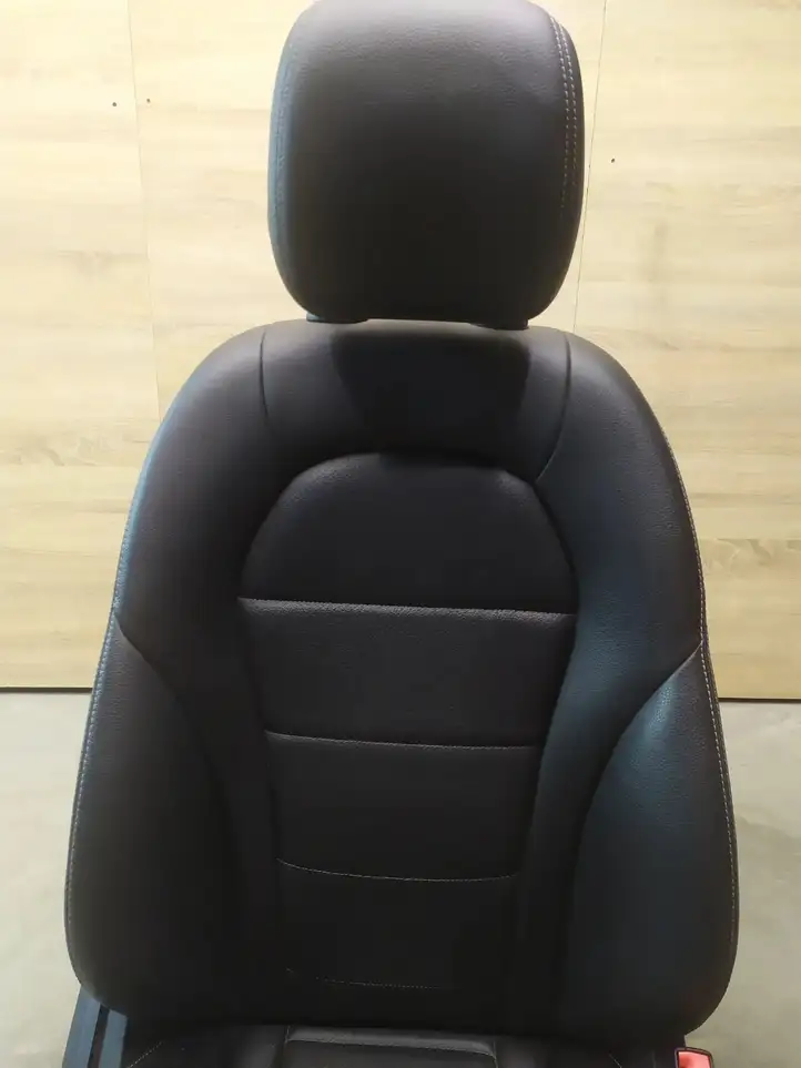 Mercedes-Benz C W205 (2014 - 2021) Переднее сиденье пассажира — фото 3