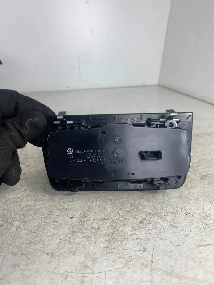 BMW 3 F30 F35 F31 (2012 - 2018) 9265303 Включатель фонарей — фото 4