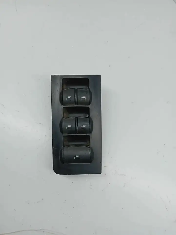 Audi A4 S4 B6 8E 8H (2000 - 2006) 8H2959522 Кнопка стеклоподъемников — фото 1