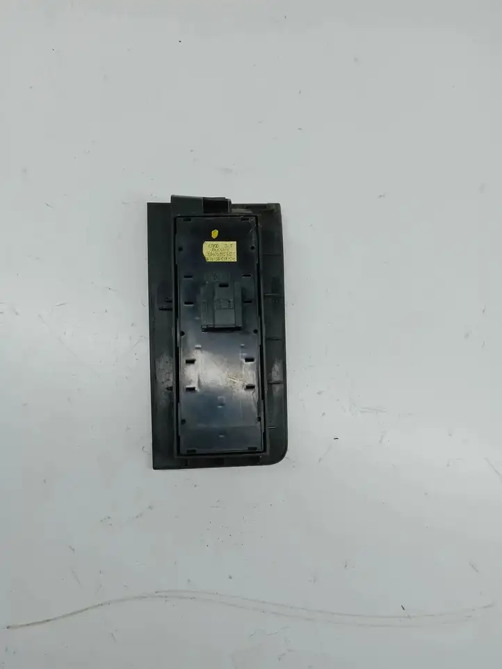 Audi A4 S4 B6 8E 8H (2000 - 2006) 8H2959522 Кнопка стеклоподъемников — фото 3