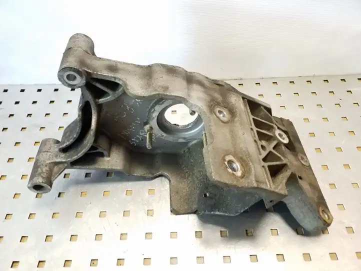 Jeep Cherokee (2001 - 2007) 905129361 Кронштейн топливного насоса — фото 2