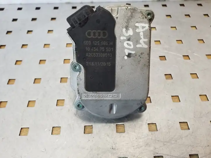 Audi A4 S4 B7 8E 8H (2004 - 2009) 059129086M Электрозадвижка двигателя — фото 3