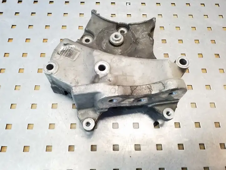 Fiat Croma (2005 - 2011) 55187676B813 Кронштейн двигателя — фото 3