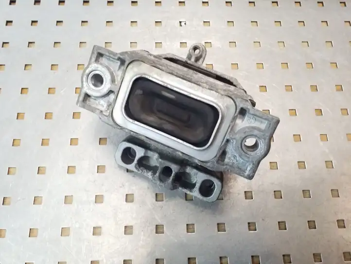Skoda Octavia Mk2 (1Z) (2004 - 2013) 1K0199262A Опора двигателя — фото 1