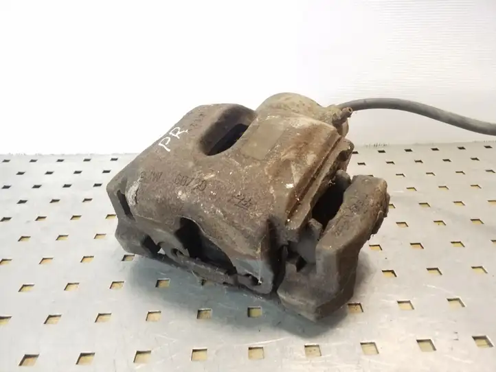 BMW 5 E39 (1996 - 2003) Тормозной суппорт передний — фото 1