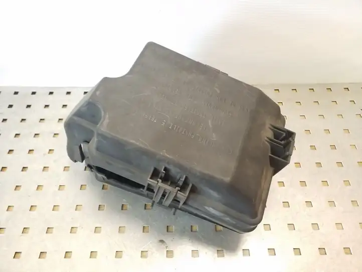 Iveco Daily Daily 35 - 40.10 (2001 - 2016) 69500167 Блок предохранителей (комплект) — фото 2
