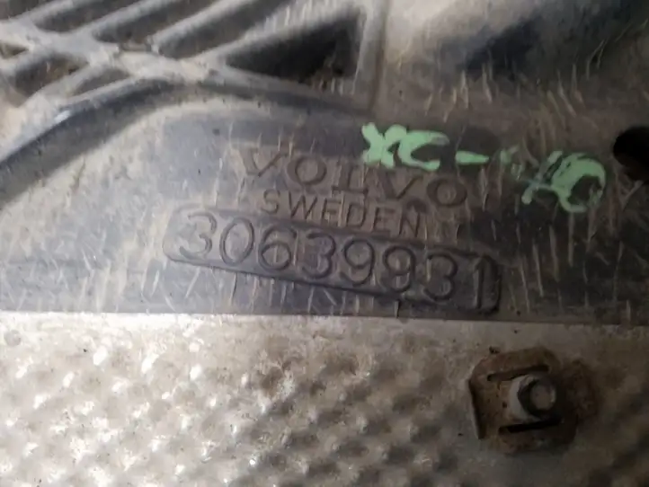 Volvo XC70 (2004 - 2007) 30639931 Кронштейн заднего редуктора — фото 4