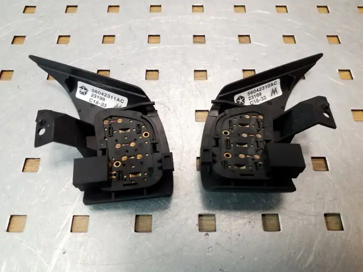 Jeep Grand Cherokee (WJ) (1998 - 2004) 56042311AC Кнопки на рулевом колесе — фото 4