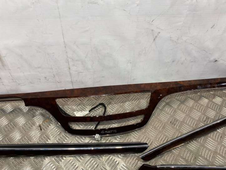 Mercedes-Benz S W221 (2005 - 2013)  A2217305380 Декоративная отделка