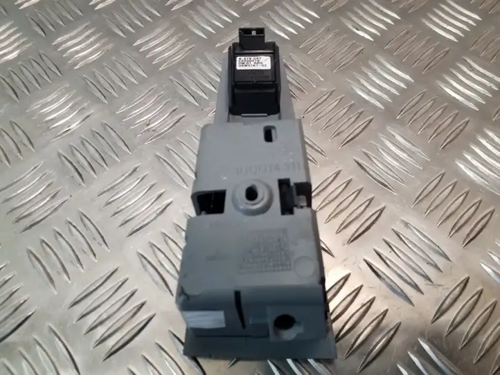 BMW 7 E65 E66 (2001 - 2008) 8379597 Блок кнопок стеклоподъемников — фото 4