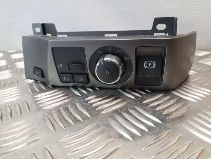 BMW 7 E65 E66 (2001 - 2008) 6131694199702 Включатель фонарей — фото 1