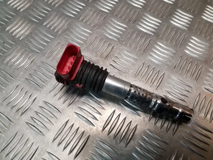 Audi A4 S4 B6 8E 8H (2000 - 2006) 06C905115L Катушка зажигания — фото 3