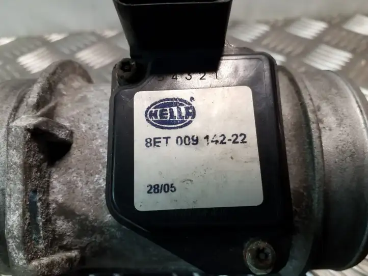 Audi A4 S4 B6 8E 8H (2000 - 2006) 8ET00914222 Датчик массового расхода воздуха — фото 4