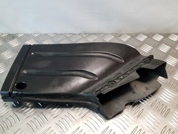 Audi A4 S4 B6 8E 8H (2000 - 2006) 8E0129618E Детали воздухозаборника — фото 1