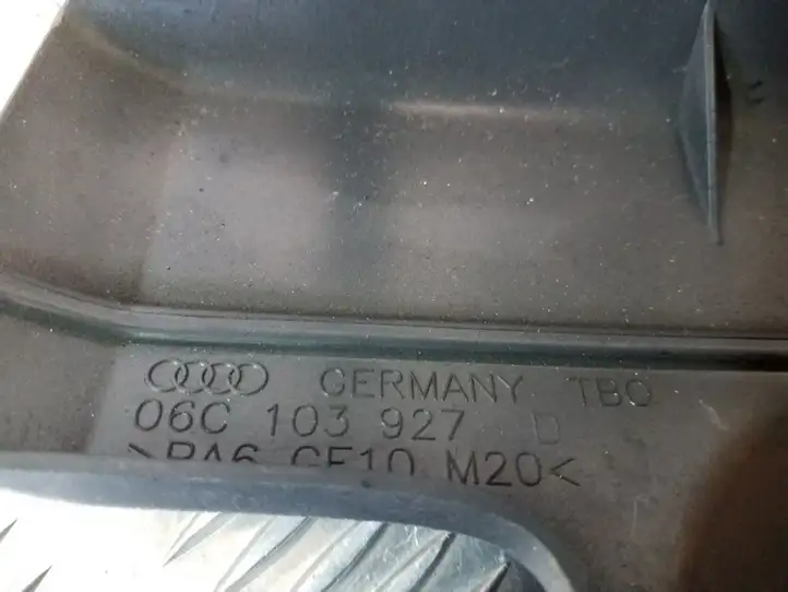 Audi A4 S4 B6 8E 8H (2000 - 2006) 06C103927 Крышка двигателя декоративная — фото 3