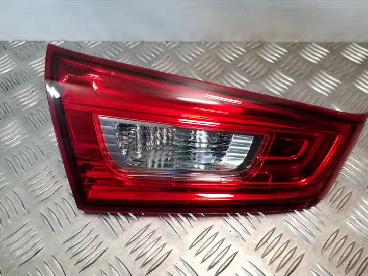 Mitsubishi ASX (2010 - 2016) Задний фонарь в крышке багажника — фото 2