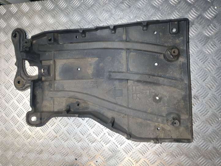 5816647020 Toyota Prius (XW30) Vidurinė dugno apsauga