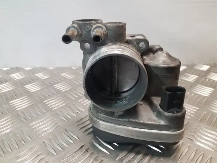 Audi A3/S3 8P (2003 - 2005) 06F133062 Дроссельная заслонка — фото 1