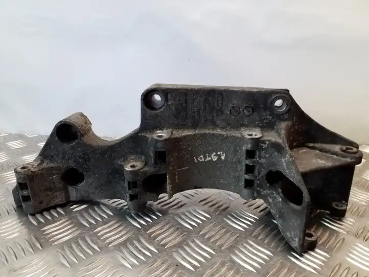 Seat Toledo II (1M) (1998 - 2006) R045903143C Кронштейн генератора — фото 2
