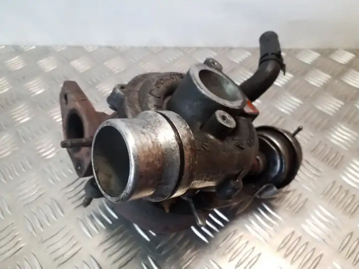 Nissan Juke I F15 (2010 - 2018) 16289RH82728404 Турбина — фото 1