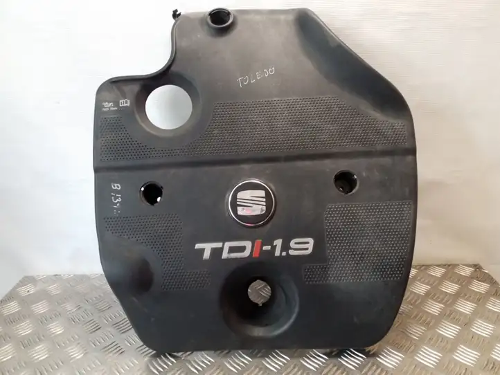 Seat Toledo II (1M) (1998 - 2006) 038103935 Крышка двигателя декоративная — фото 3