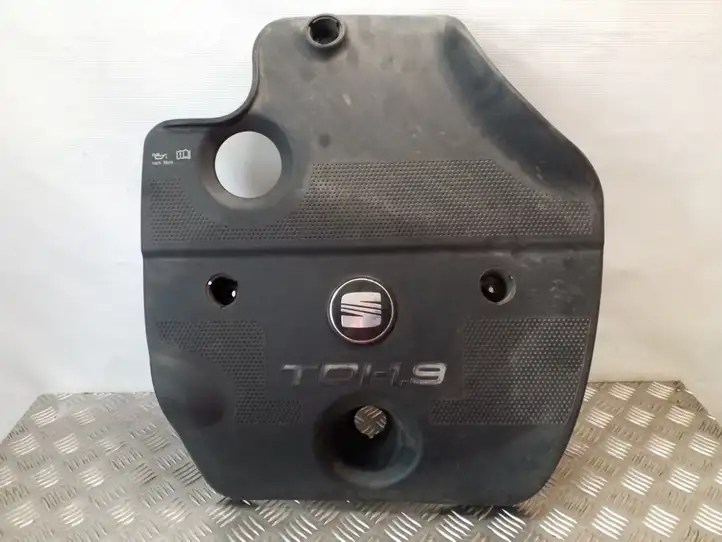 Seat Toledo II (1M) (1998 - 2006) 038103935 Крышка двигателя декоративная — фото 1