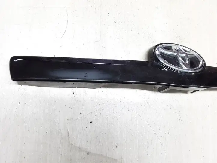 Toyota Corolla Verso AR10 (2004 - 2009) 768110F060 Обшивка багажника — фото 1