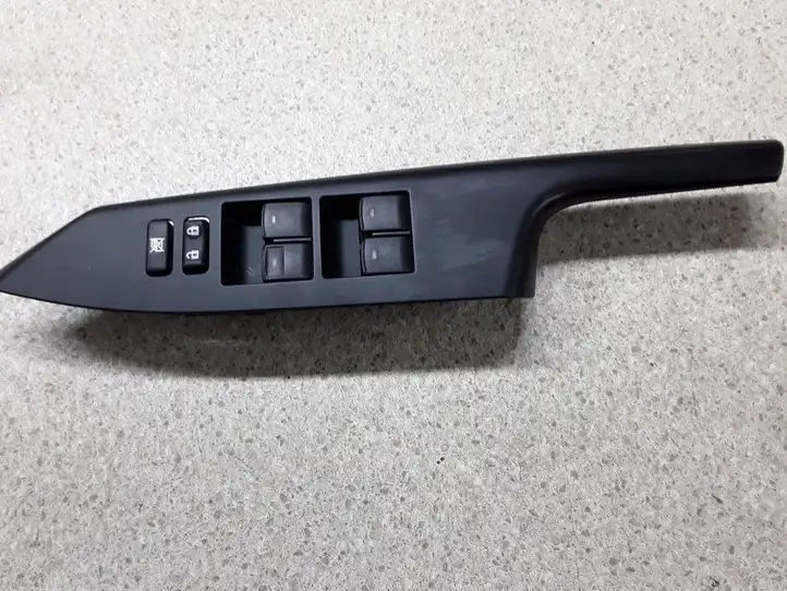Lexus CT 200H (2010 - 2013) 7423278010 Кнопка стеклоподъемников — фото 4