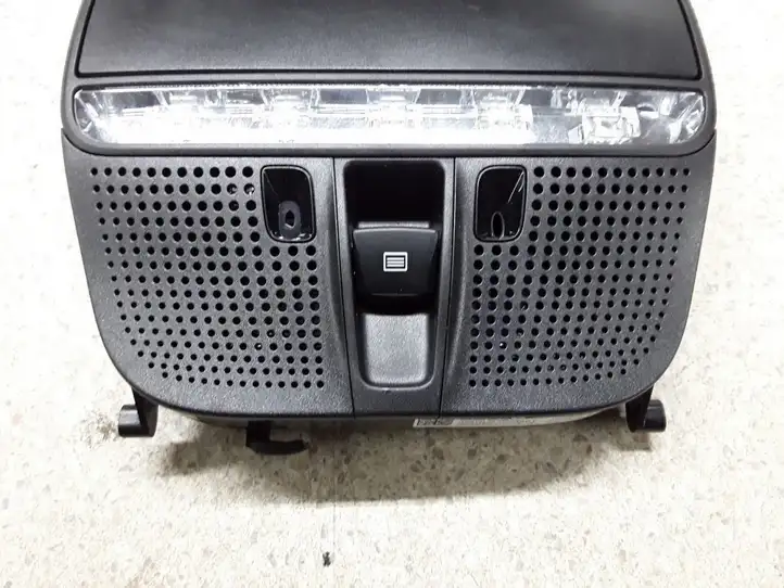 Mercedes-Benz C W205 (2014 - 2021) A0009068503 Передняя подсветка — фото 5