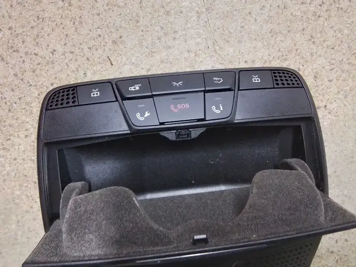 Mercedes-Benz C W205 (2014 - 2021) A0009068503 Передняя подсветка — фото 3