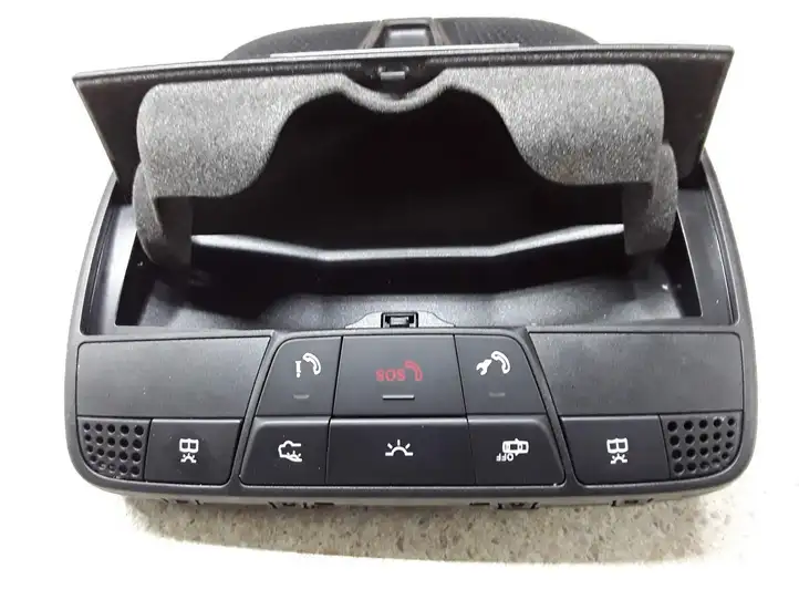 Mercedes-Benz C W205 (2014 - 2021) A0009068503 Передняя подсветка — фото 6